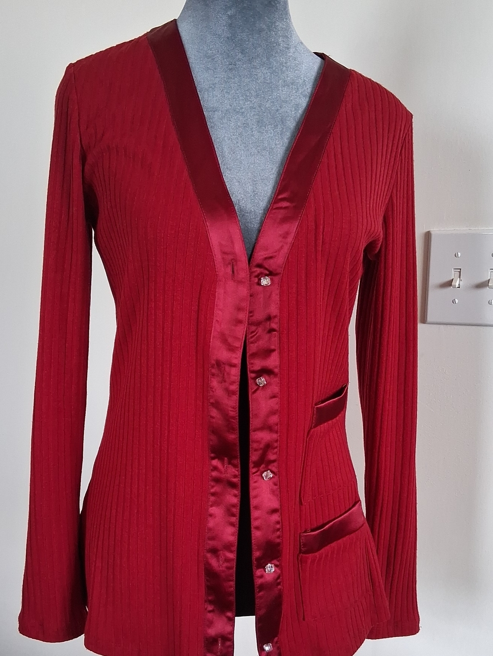 Ribbed Satin-Trim Cardigan Blazer in Deep Red